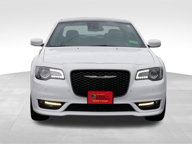 Used 2018 Chrysler 300 S with VIN 2C3CCABT2JH181444 for sale in Burnsville, Minnesota