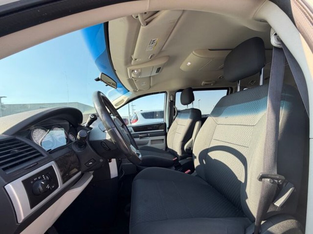 Used 2010 Dodge Grand Caravan SXT Minivan/Van