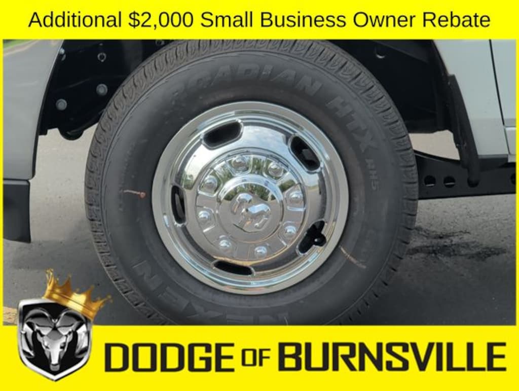 New 2026 Ram 3500 TRADESMAN CHASSIS REGULAR CAB 4X4 60' CA Pickup