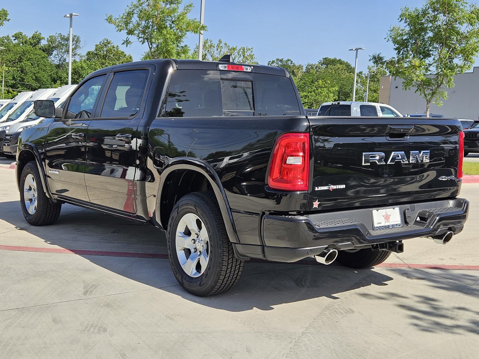 2025 Ram 1500 Big Horn Lone Star photo 3