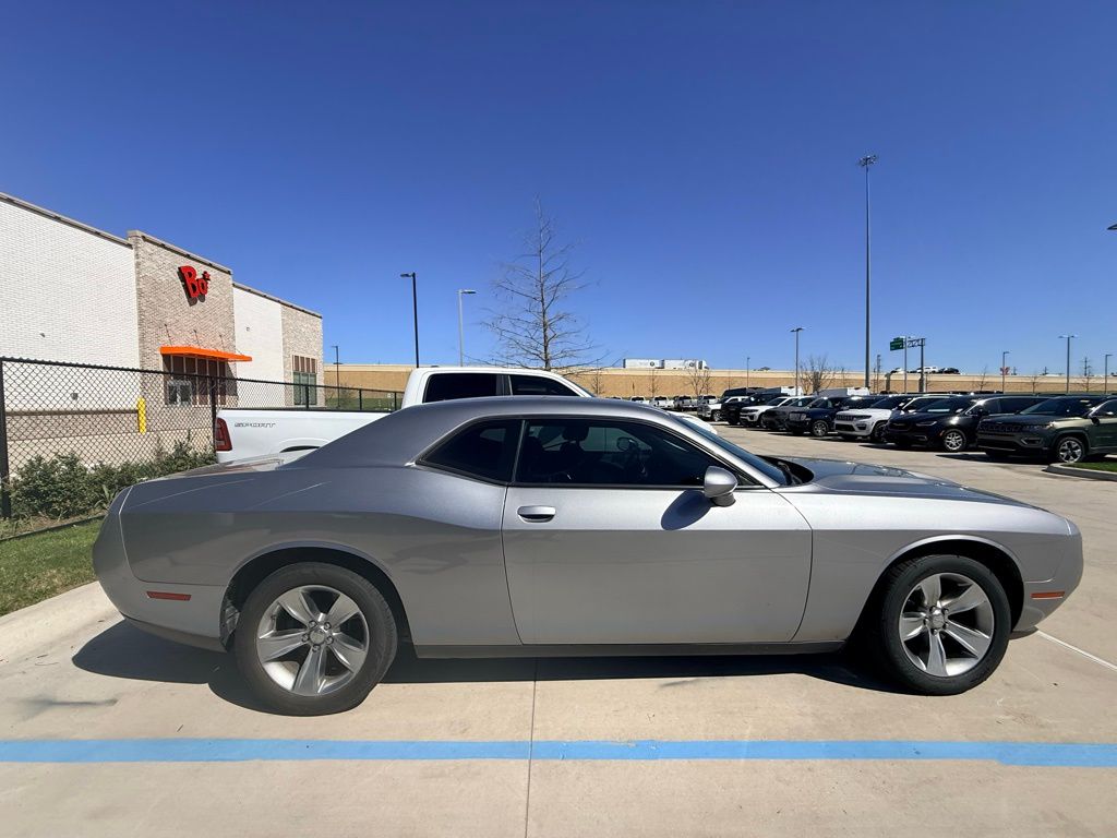 2015 Dodge Challenger SXT