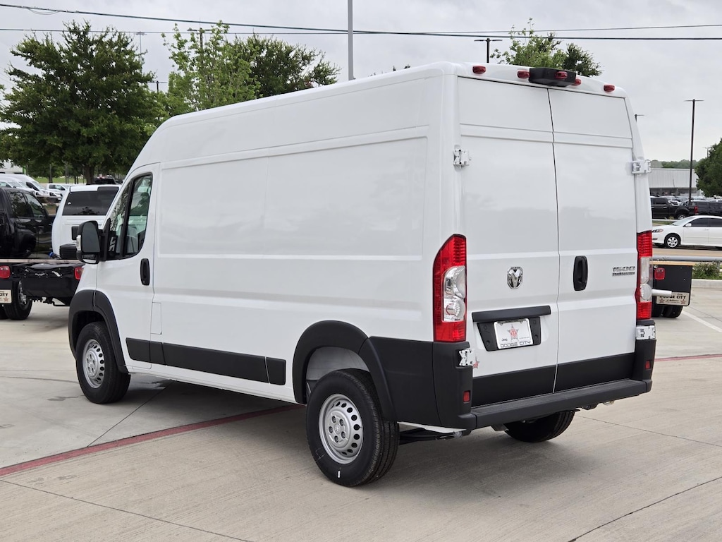 New 2025 Ram ProMaster PROMASTER 1500 TRADESMAN CARGO VAN HIGH ROOF 136' Cargo Van