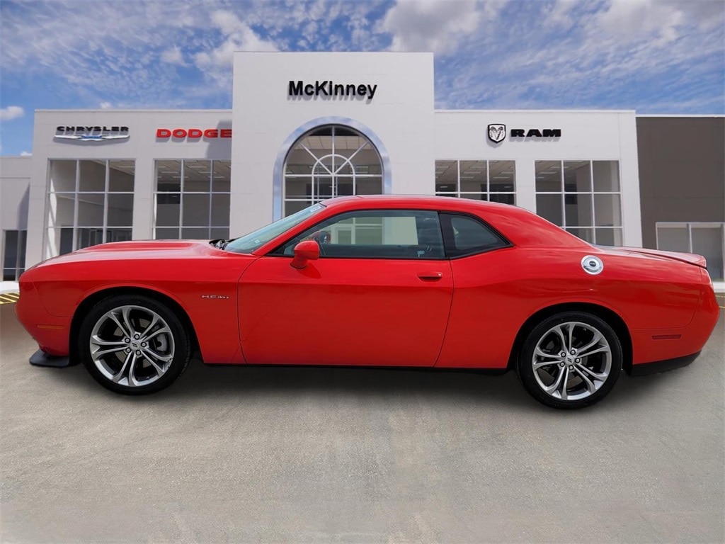 Used 2022 Dodge Challenger R/T with VIN 2C3CDZBT8NH105499 for sale in Mckinney, TX