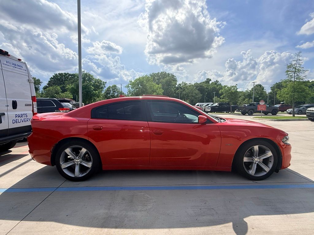 2016 Dodge Charger R/T's photo