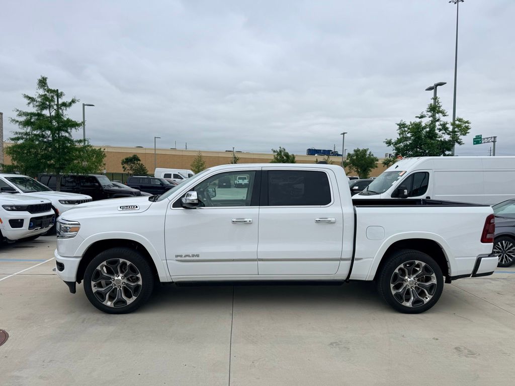 2022 RAM 1500 Limited 4x4 Crew Cab 5'7's photo