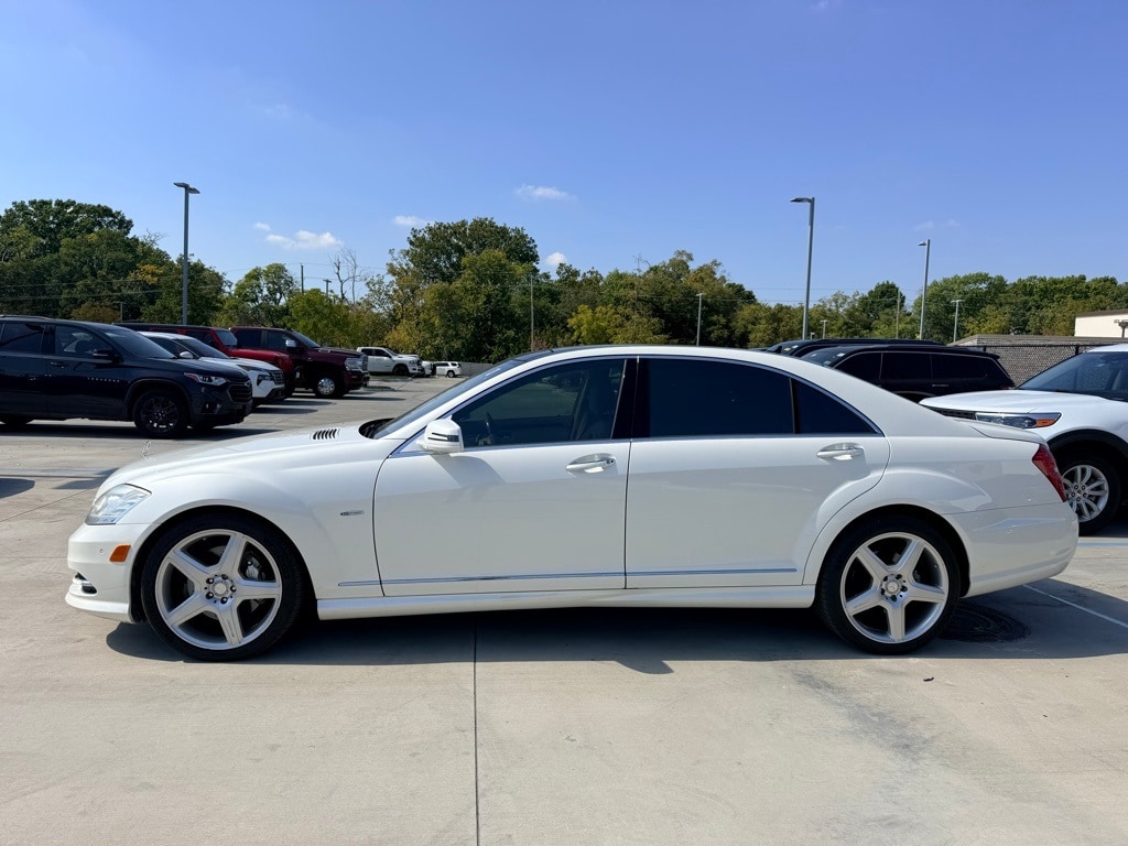 2012 Mercedes-Benz S-Class S550