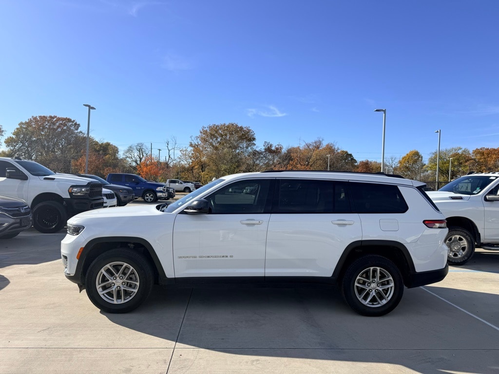 2022 Jeep Grand Cherokee L Laredo's photo