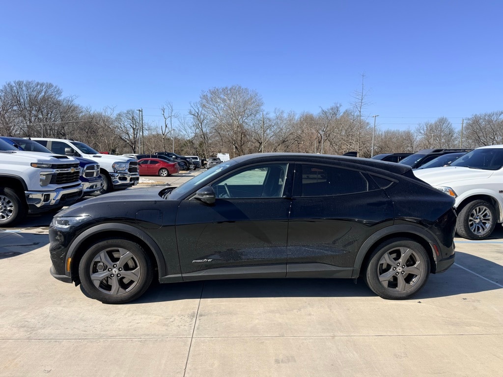 2022 Ford Mustang Mach-E Select RWD