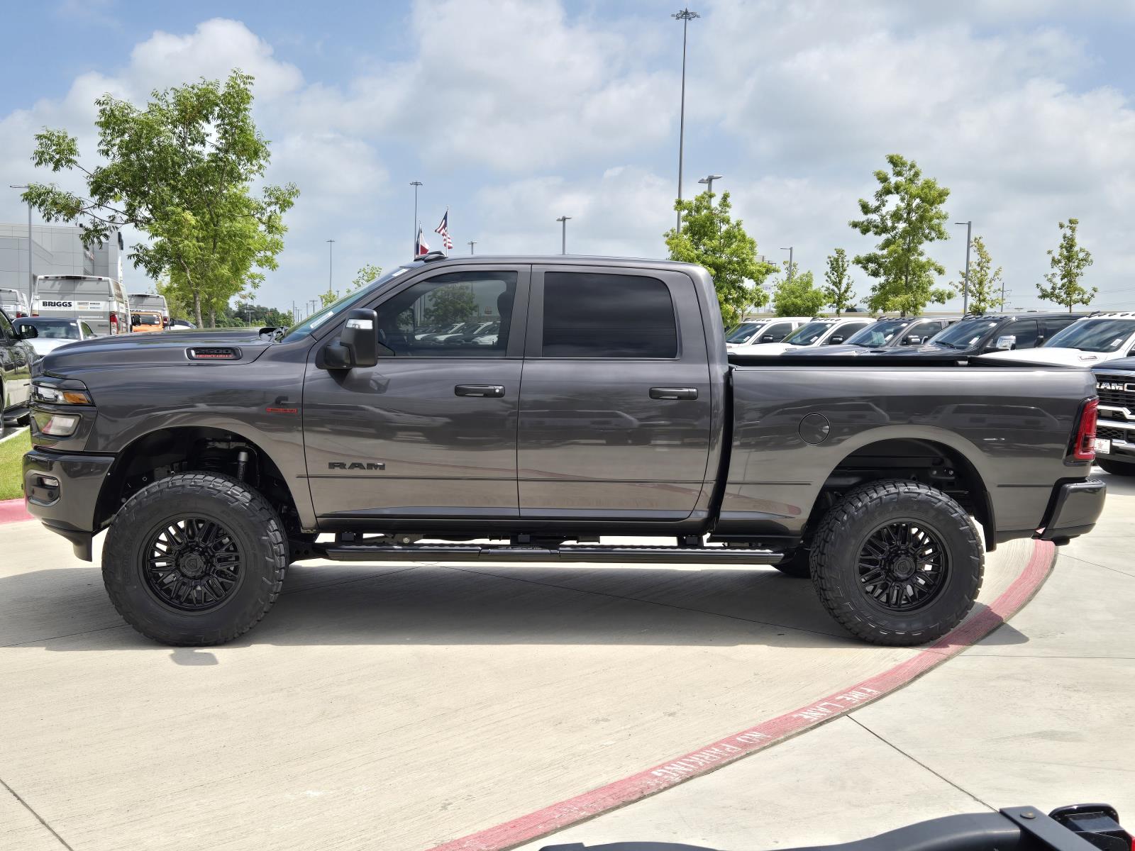 2025 Ram 2500 Big Horn photo 2