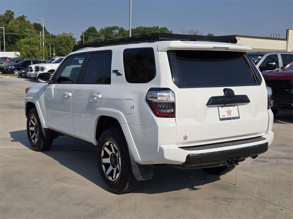 2023 Toyota 4Runner TRD Off-Road Premium photo 3