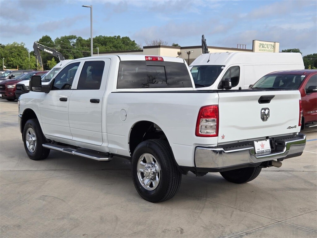 2024 Ram 2500 Tradesman photo 4