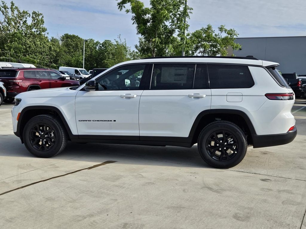 New 2026 Jeep Grand Cherokee L Laredo Sport Utility