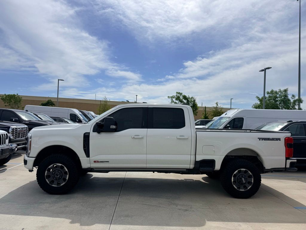 2024 Ford F-250 Lariat 4x4 Crew Cab 6-3/4' Box's photo
