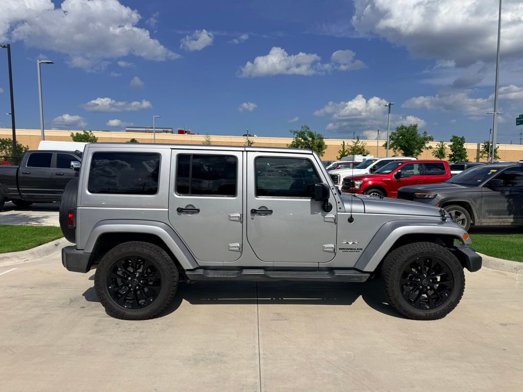 2016 Jeep Wrangler Sahara's photo
