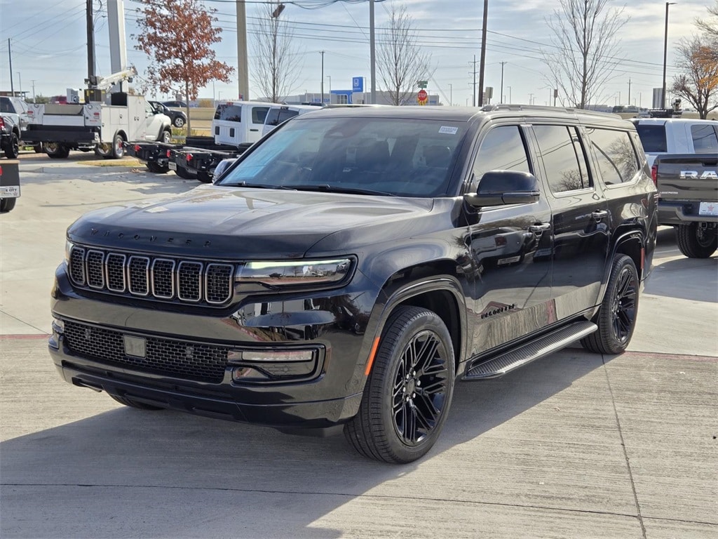 2025 Jeep Wagoneer L Series II's photo