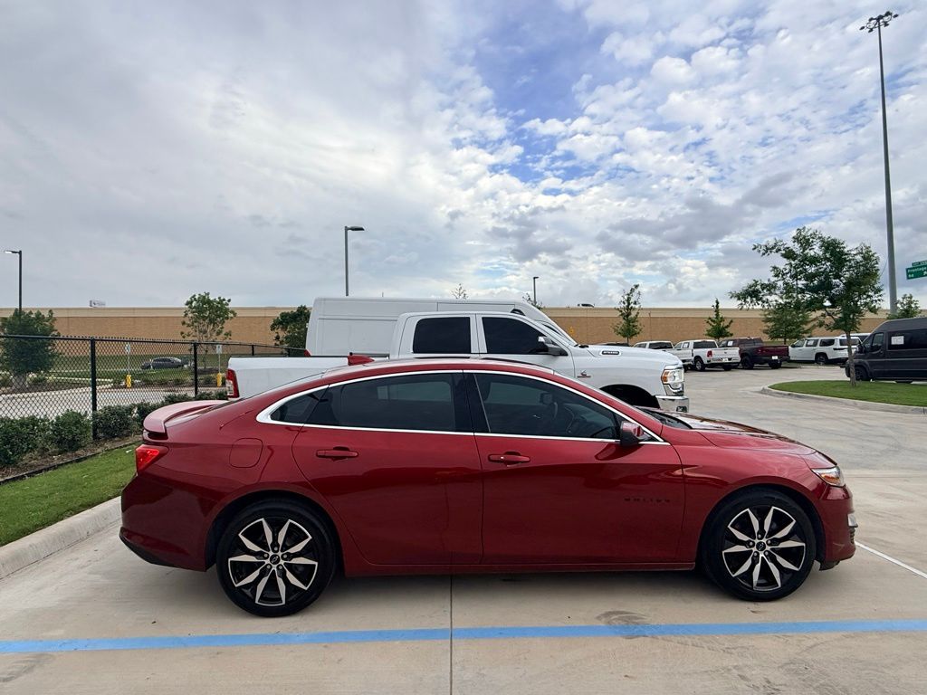 2021 Chevrolet Malibu RS's photo