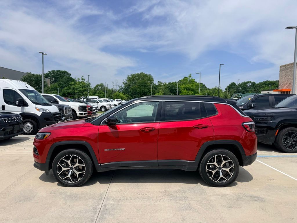2025 Jeep Compass Limited 4X4's photo