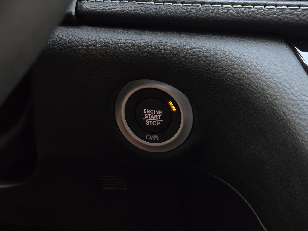 2026 Chrysler Pacifica Limited - Photo 21