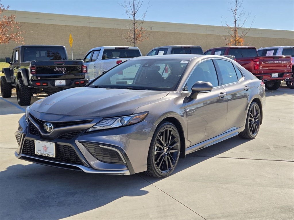 2023 Toyota Camry XSE's photo