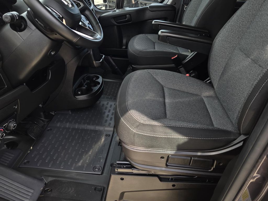 2024 RAM ProMaster Window Van Base - Photo 24