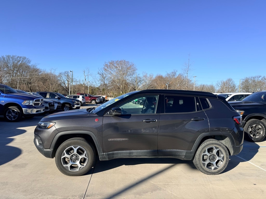 2022 Jeep Compass Trailhawk's photo