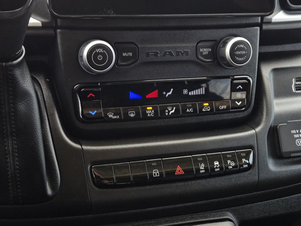 2024 RAM ProMaster Window Van Base - Photo 27