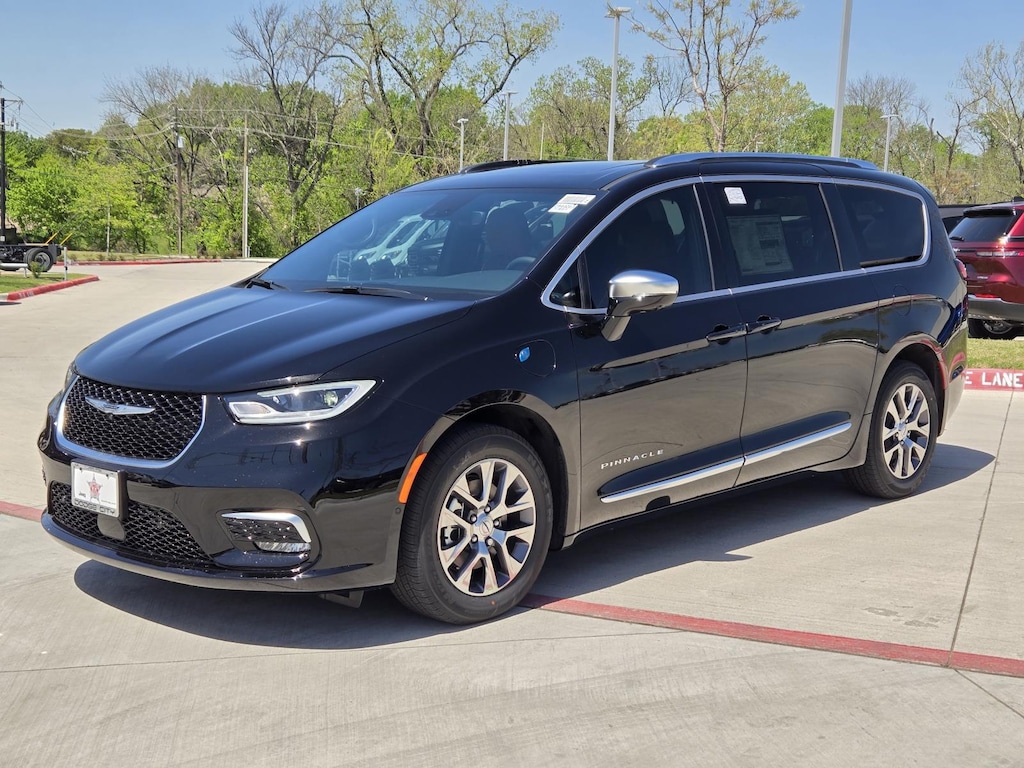 New 2025 Chrysler Pacifica Hybrid PACIFICA PLUG-IN HYBRID PINNACLE Passenger Van