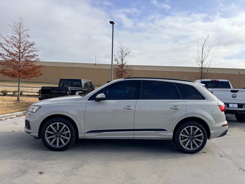2024 Audi Q7 Premium Plus's photo