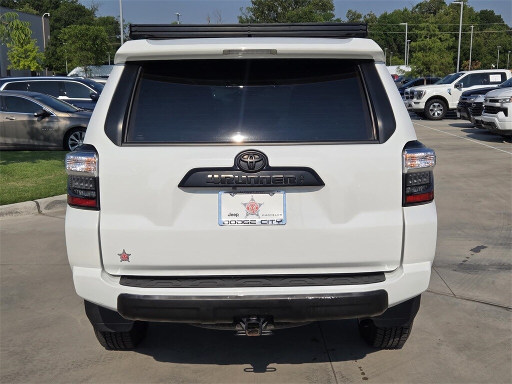 2023 Toyota 4Runner TRD Off-Road Premium photo 4