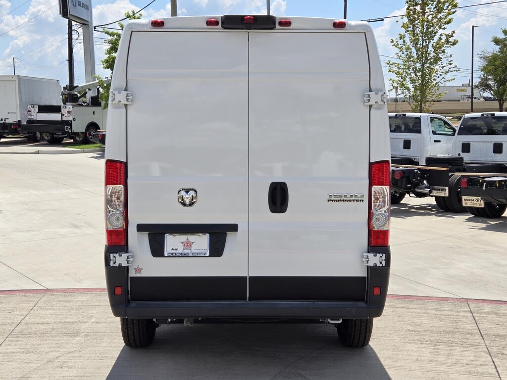 New 2025 Ram ProMaster PROMASTER 1500 TRADESMAN CARGO VAN HIGH ROOF 136' Cargo Van