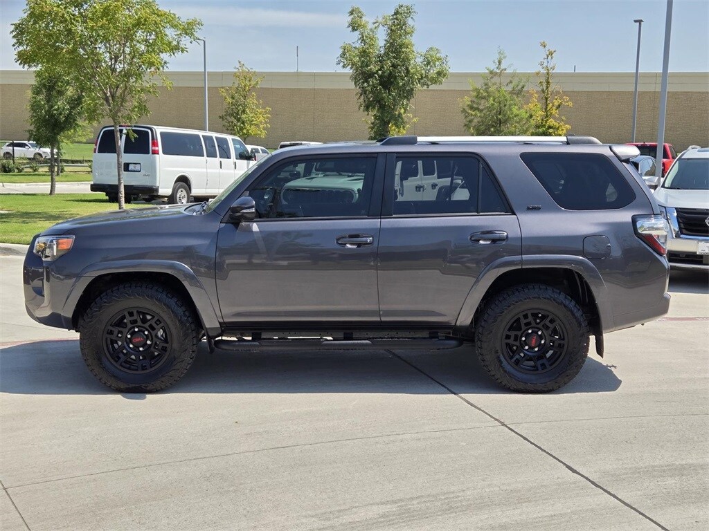 2023 Toyota 4Runner SR5 Premium photo 3