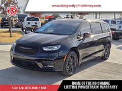 2026 Chrysler Pacifica Limited Passenger Van