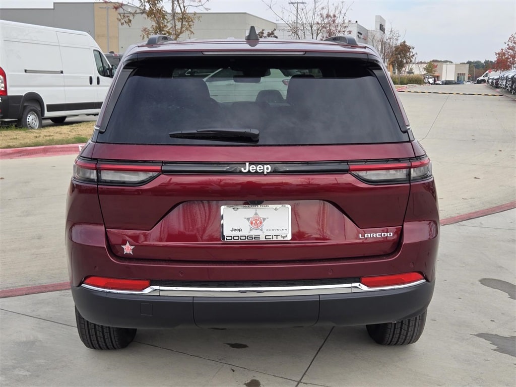 New 2025 Jeep Grand Cherokee Laredo X Sport Utility
