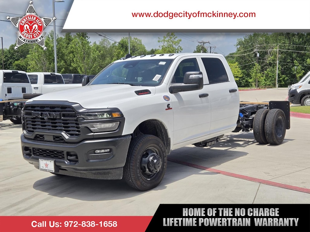 New 2025 Ram 3500 Chassis Cab 3500 TRADESMAN CREW CAB CHASSIS 4X4 60' CA Pickup