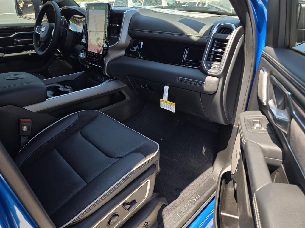 2026 RAM 1500 Laramie - Photo 11