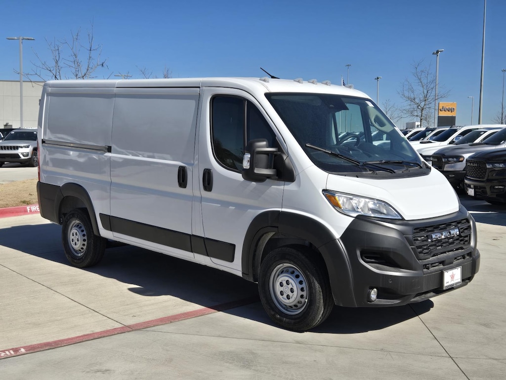 New 2025 Ram ProMaster PROMASTER 1500 TRADESMAN CARGO VAN LOW ROOF 136' W Cargo Van