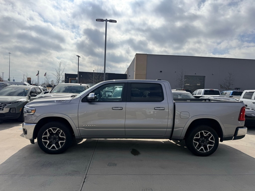 2025 RAM Ram 1500 Pickup Laramie's photo