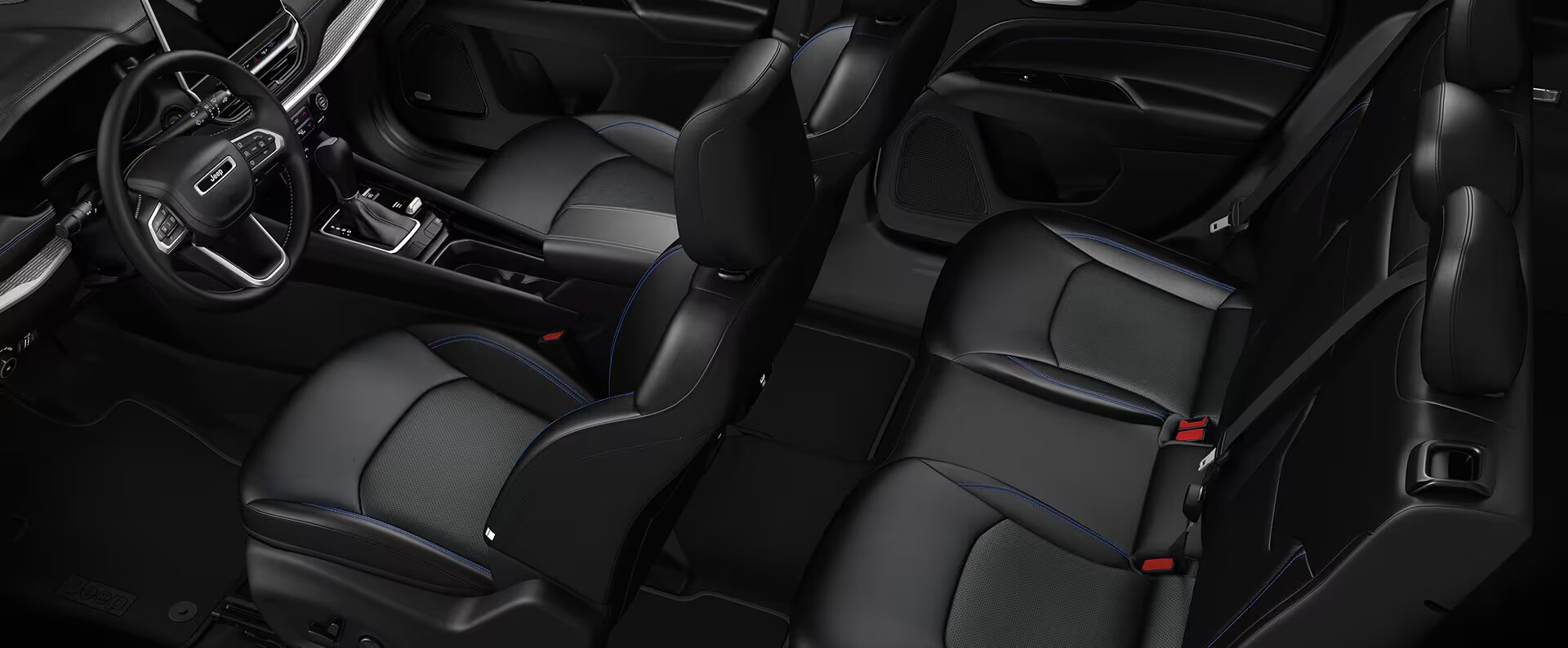 jeep_my25_compass_overview_hero-04_desktop.png