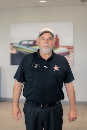 Staff member David Hamilton - Sales from 10bbd875b3cd