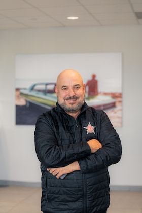 Staff member Carlos Davila - Sales from 10bbd875b3cd