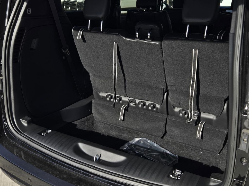 2026 Chrysler Pacifica Limited - Photo 10