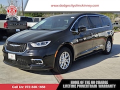 2026 Chrysler Pacifica Select Passenger Van