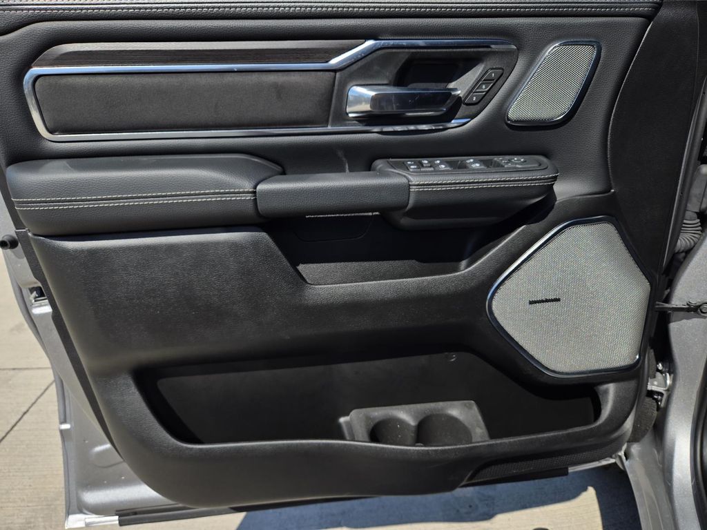 2026 RAM 1500 Laramie - Photo 17