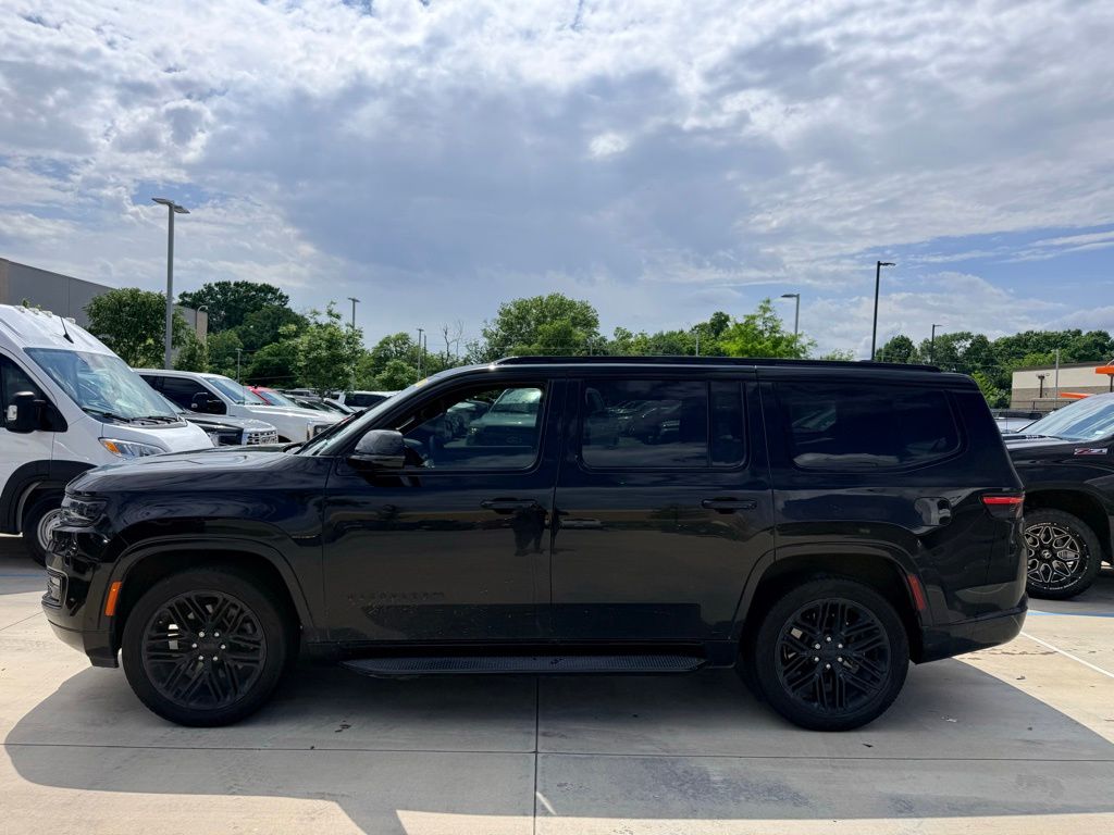 2023 Jeep Wagoneer Series II Carbide 4WD's photo