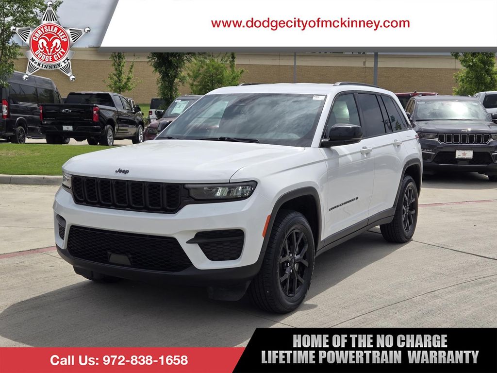 2025 Jeep Grand Cherokee Altitude 4x4's photo