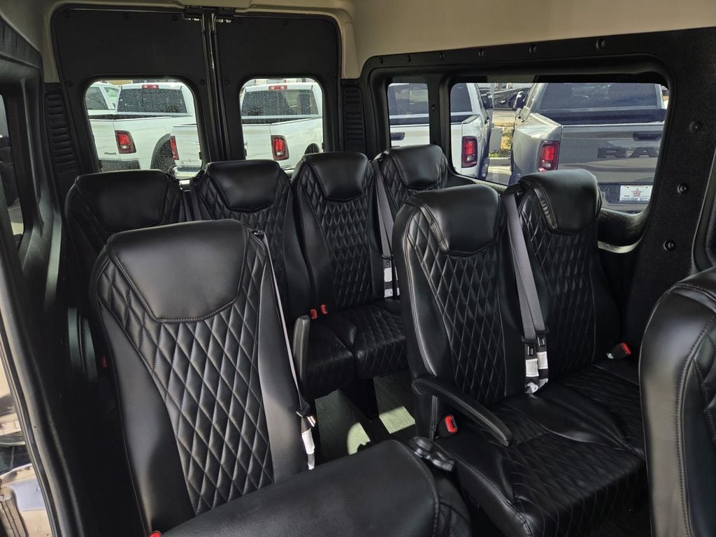 2024 RAM ProMaster Window Van Base - Photo 18