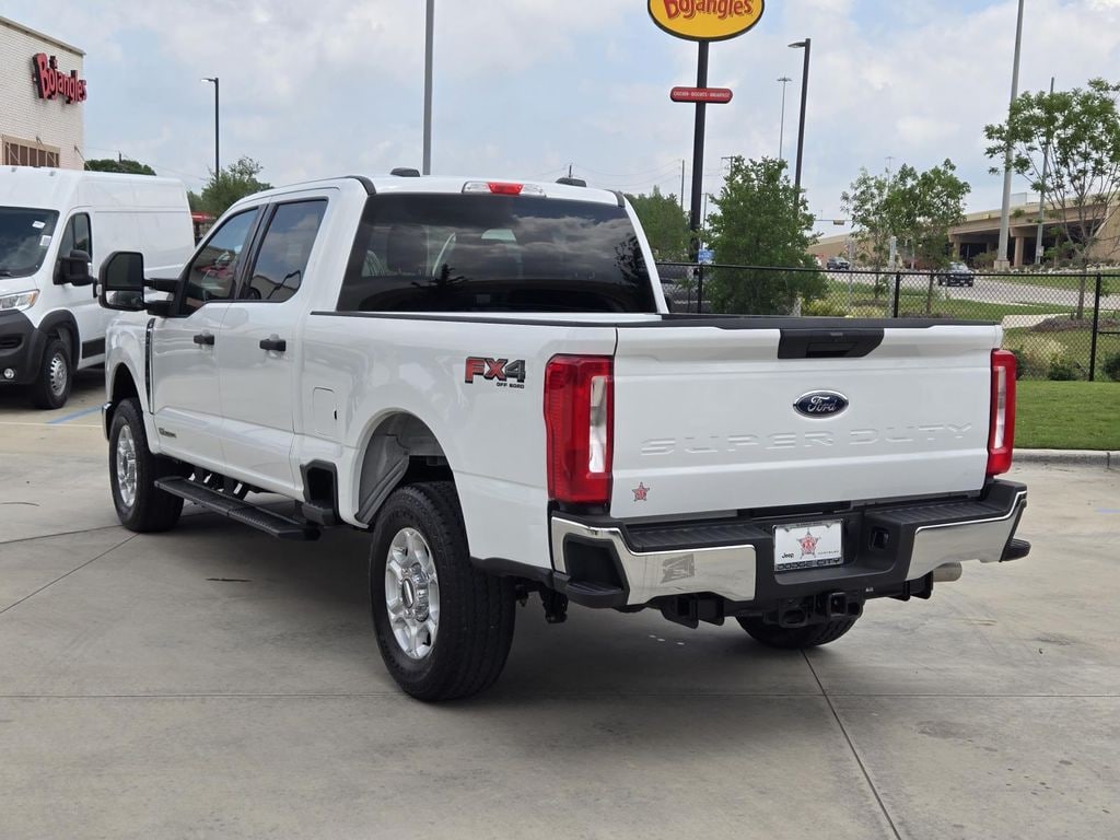 Used 2025 Ford F-250SD XLT Crew Cab
