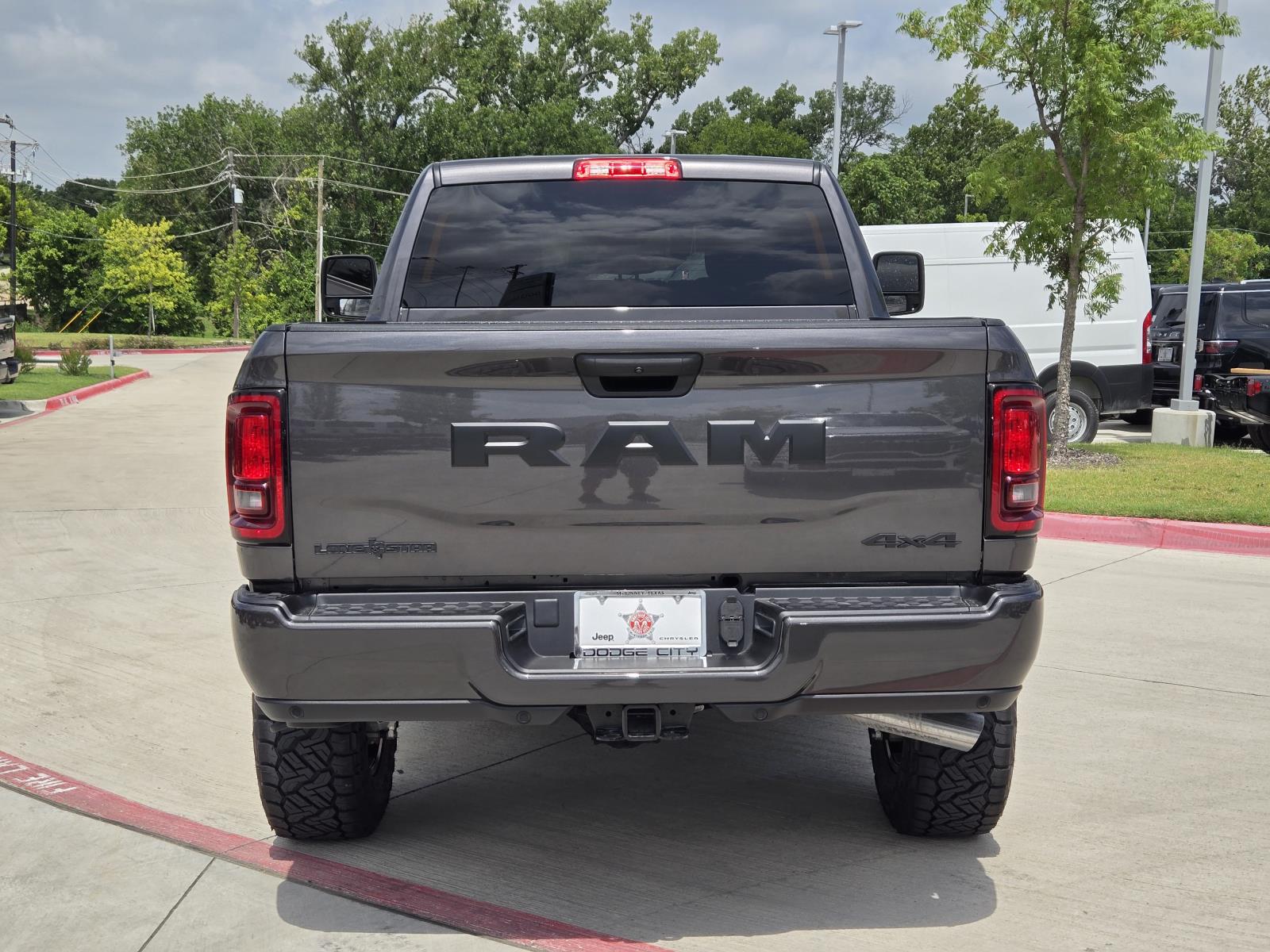 2025 Ram 2500 Big Horn photo 4