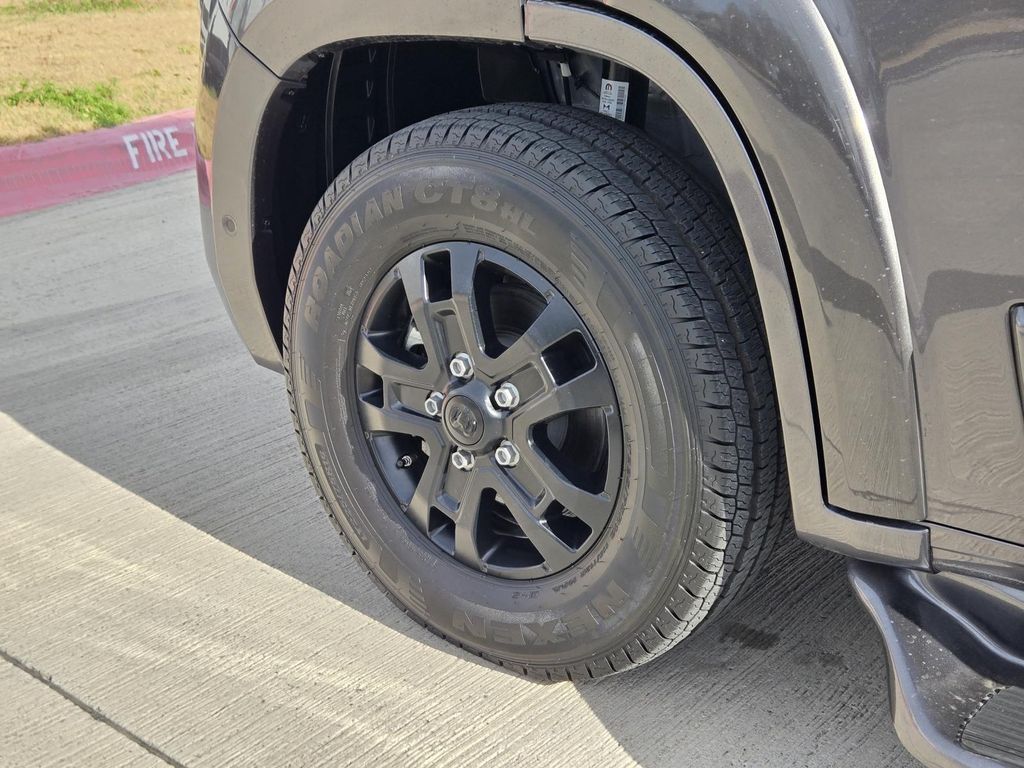 2024 RAM ProMaster Window Van Base - Photo 13