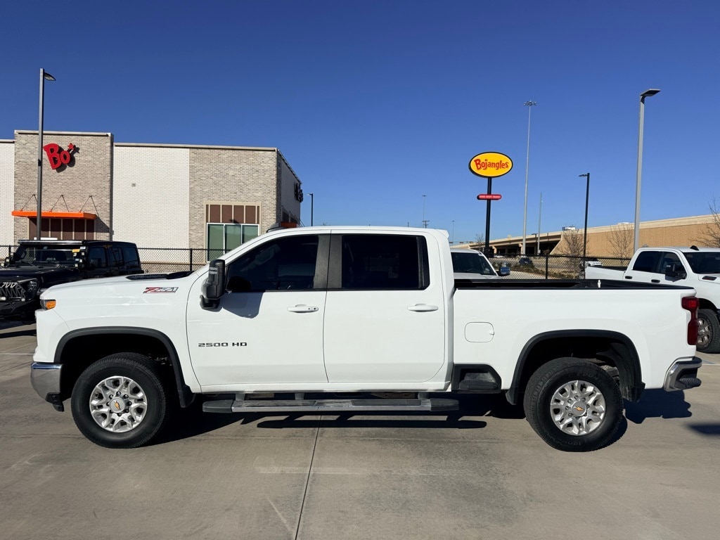 2024 Chevrolet Silverado 2500HD LT's photo